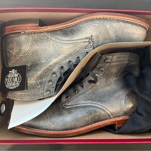 Wolverine 1000 Mile Boots in Gray 9.5D - Brand New